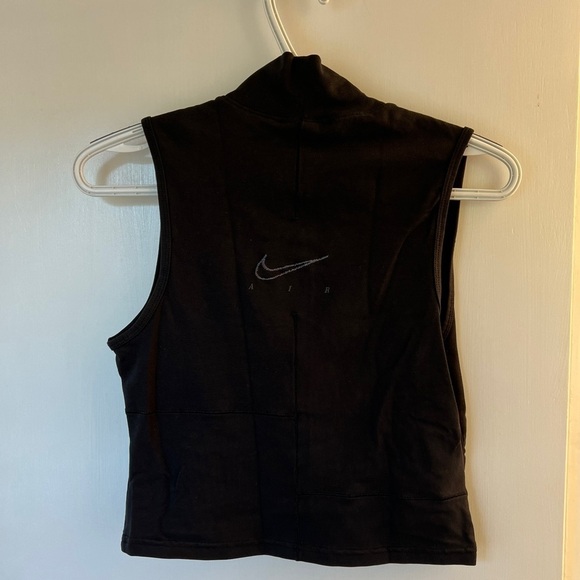 NIKE CROP TANK SIZE SMALL NWOT - Picture 3 of 4